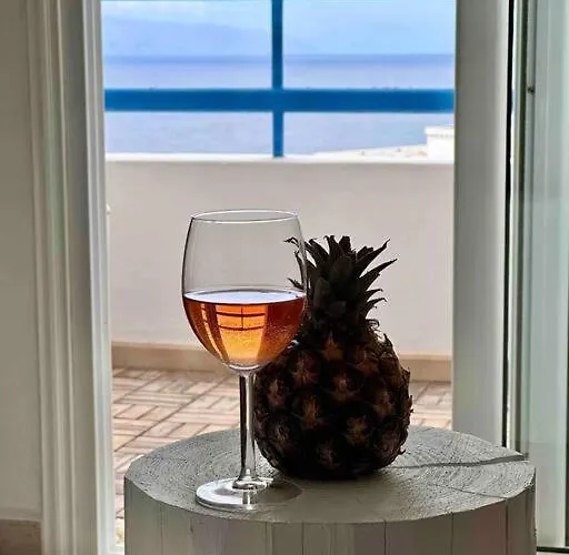 Mirador Paraiso: Superb Sea View