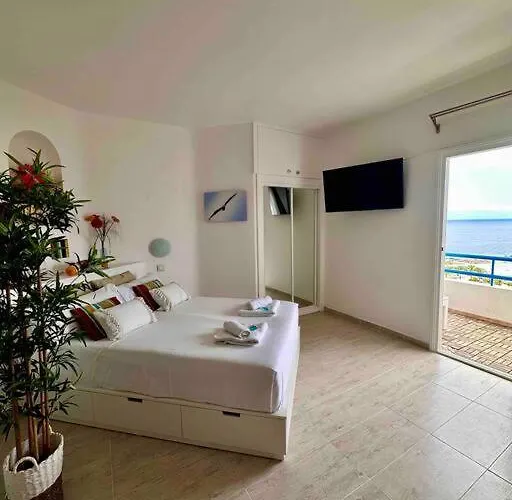 Apartamento Mirador Paraiso: Superb Sea View *